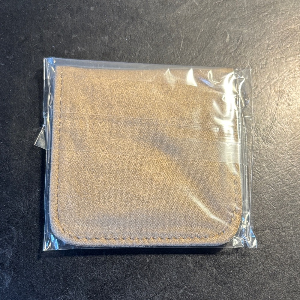 David Yurman Authenticity card, envelope, small jewelry pouch and cleaning cloth - Picture 3 of 8